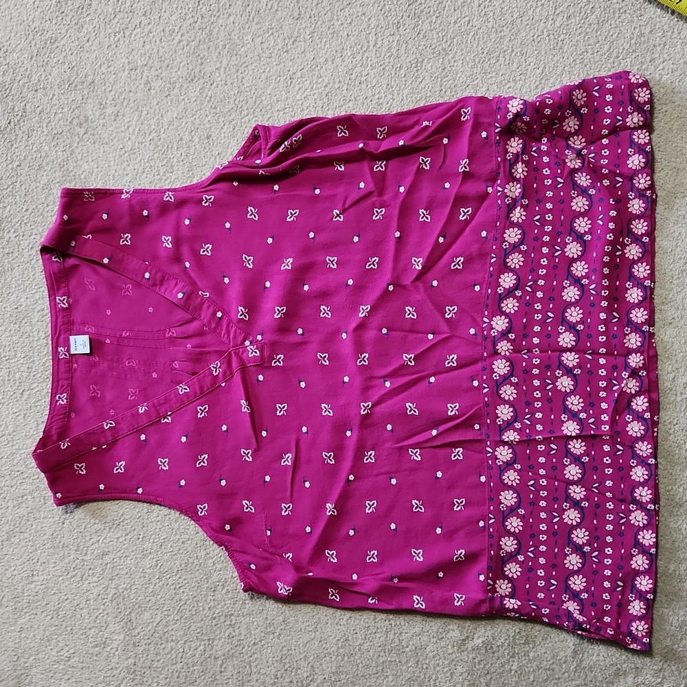 Sleeveless Flowered Flowered Tank Top - Large